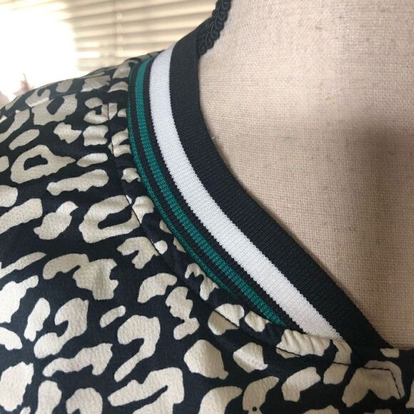 NEW Kori America Silky Black and White Animal Print Bomber Style Jacket NWT - Picture 4 of 15